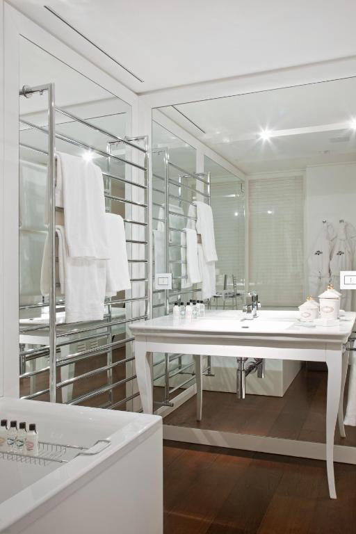 Family Suite,1307762950:JPEG